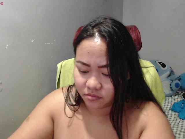 BubbleButtPinay webcam