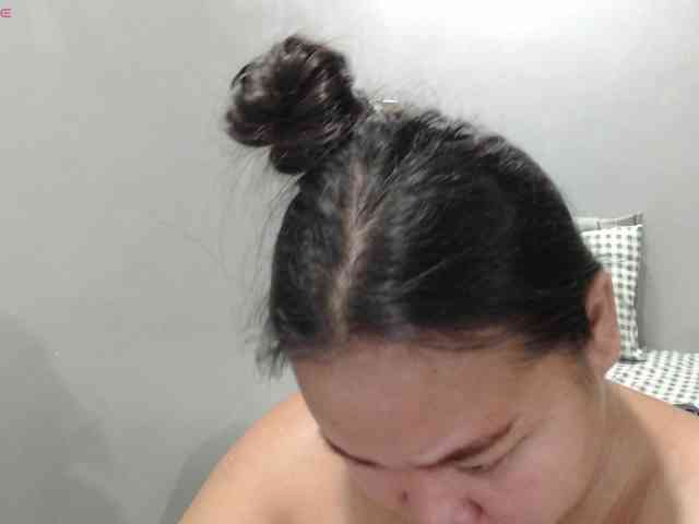BubbleButtPinay webcam