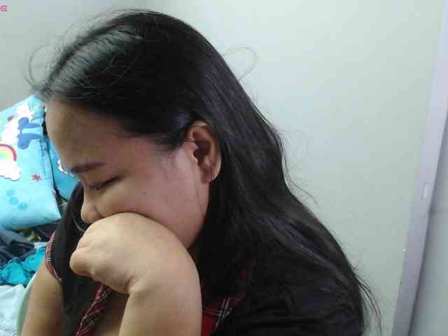 BubbleButtPinay webcam