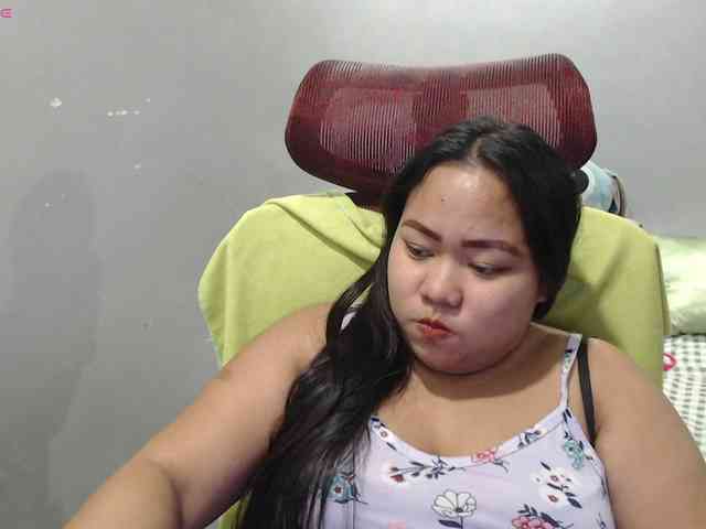 BubbleButtPinay webcam