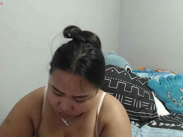 BubbleButtPinay webcam