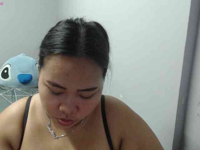BubbleButtPinay webcam
