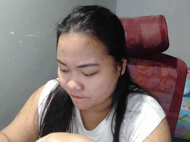 BubbleButtPinay webcam