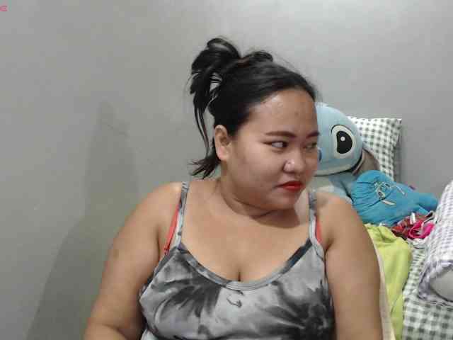 BubbleButtPinay webcam