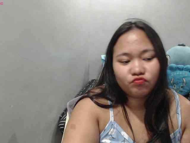 BubbleButtPinay webcam