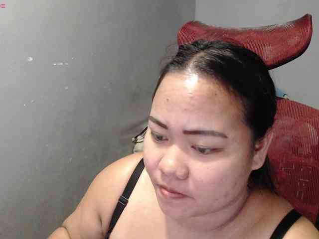 BubbleButtPinay webcam