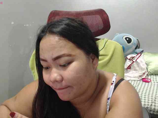 BubbleButtPinay webcam