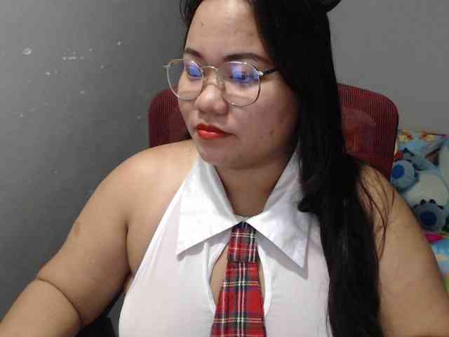 BubbleButtPinay webcam