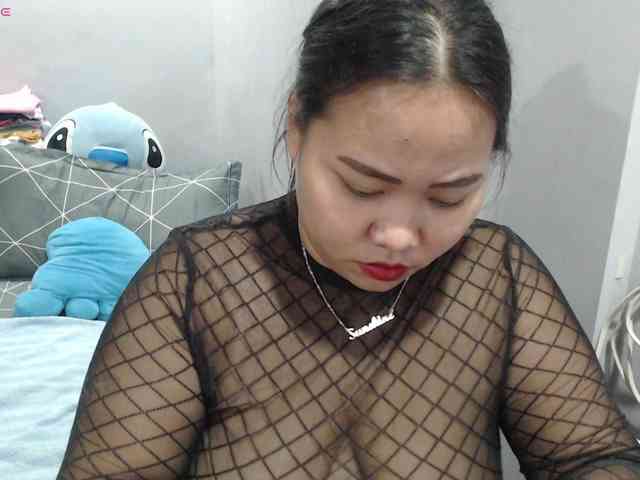 BubbleButtPinay webcam