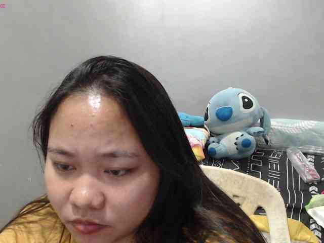 BubbleButtPinay webcam