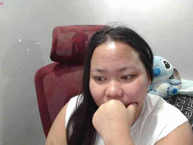 BubbleButtPinay webcam