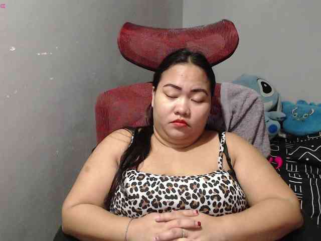 BubbleButtPinay webcam