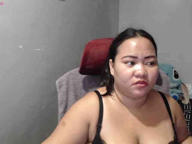 BubbleButtPinay webcam