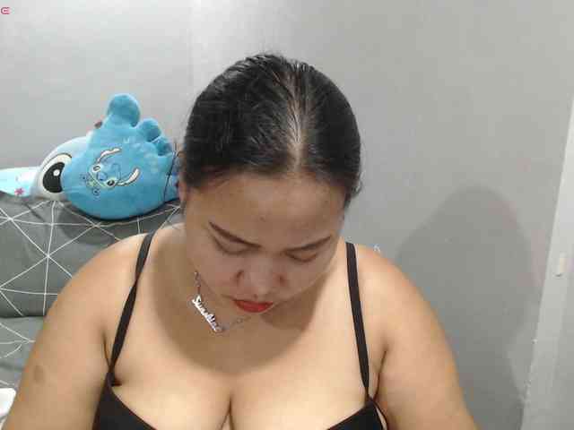 BubbleButtPinay webcam