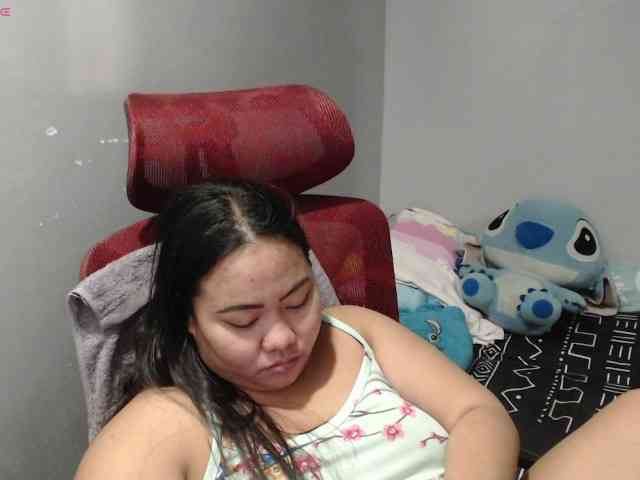 BubbleButtPinay webcam