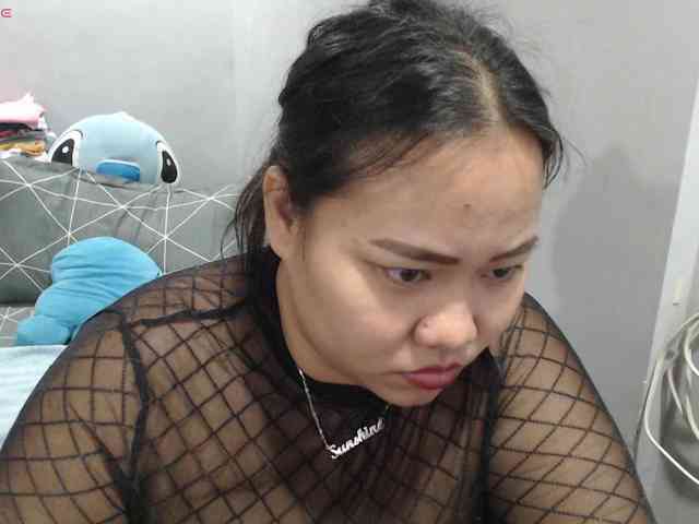 BubbleButtPinay webcam