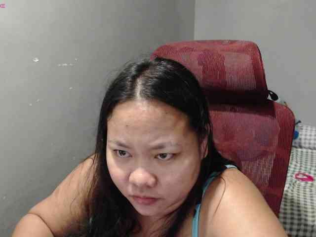 BubbleButtPinay webcam