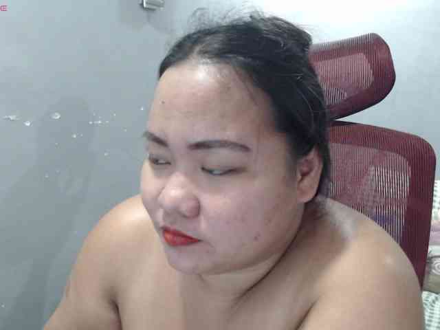 BubbleButtPinay webcam