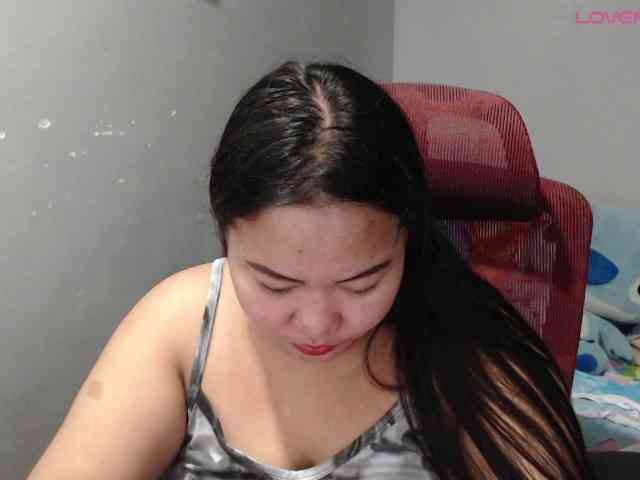 BubbleButtPinay webcam