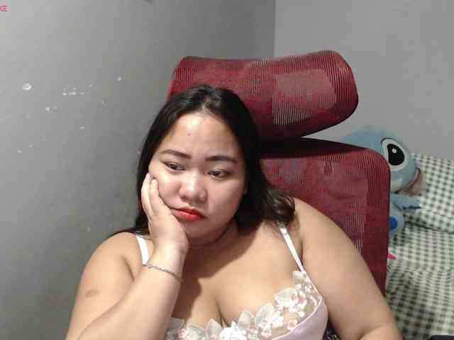 BubbleButtPinay webcam