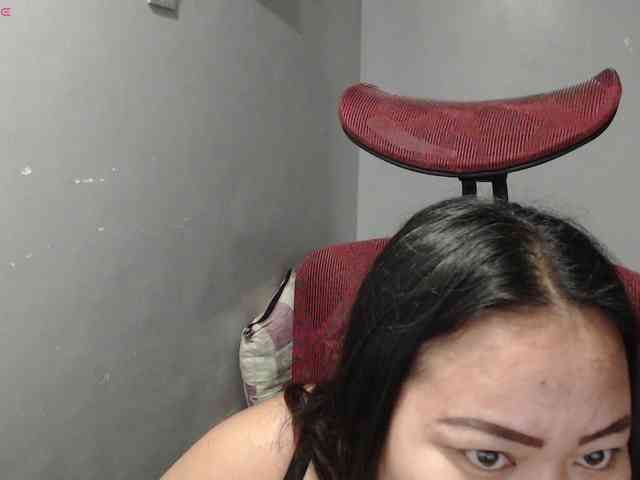 BubbleButtPinay webcam