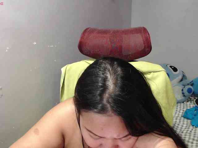 BubbleButtPinay webcam