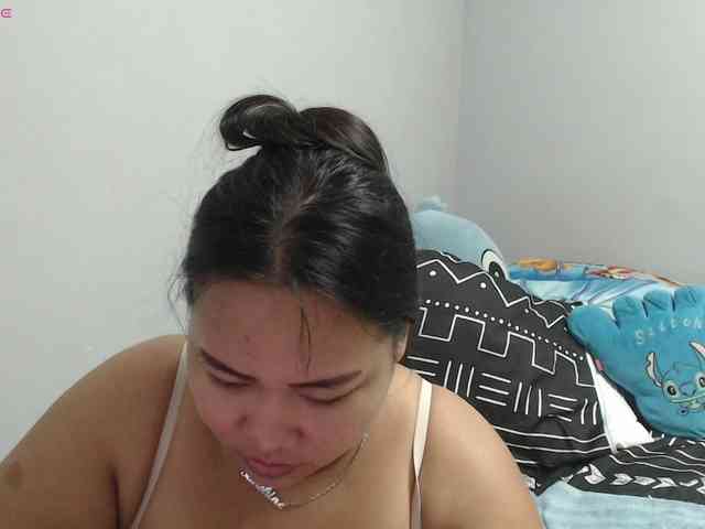 BubbleButtPinay webcam