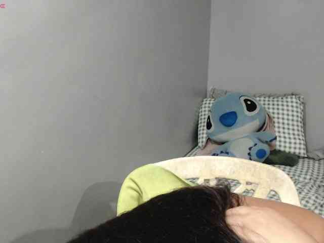 BubbleButtPinay webcam