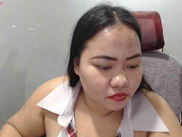 BubbleButtPinay webcam