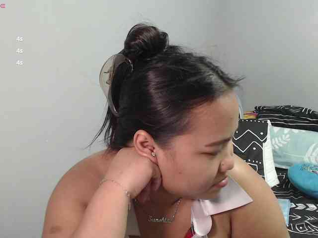 BubbleButtPinay webcam
