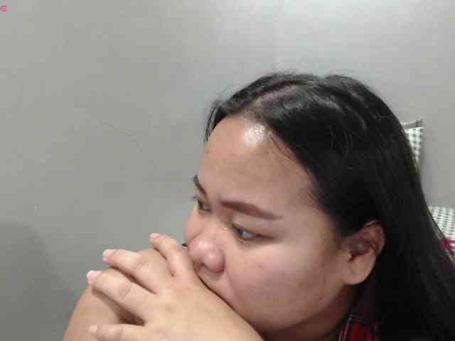 BubbleButtPinay webcam