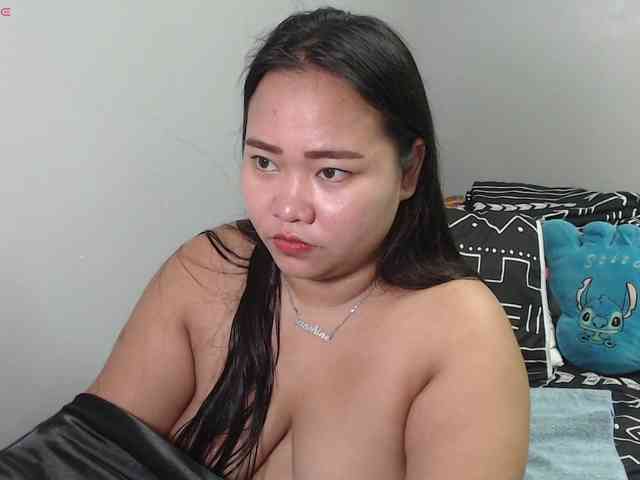 BubbleButtPinay webcam