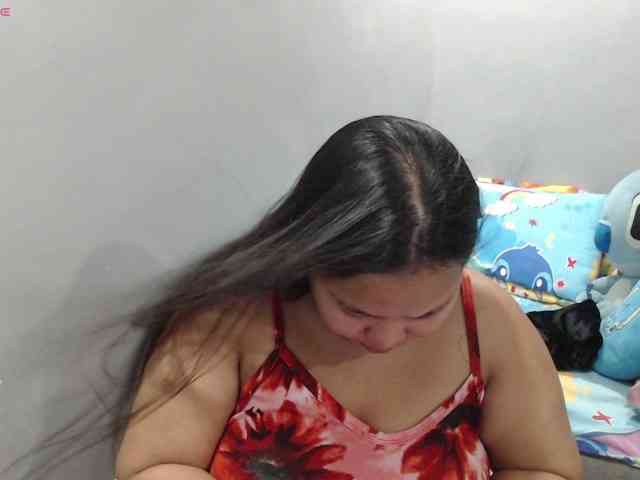 BubbleButtPinay webcam