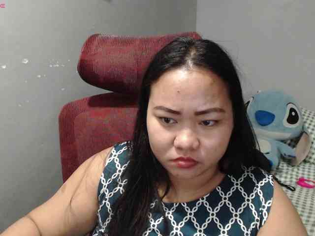 BubbleButtPinay webcam