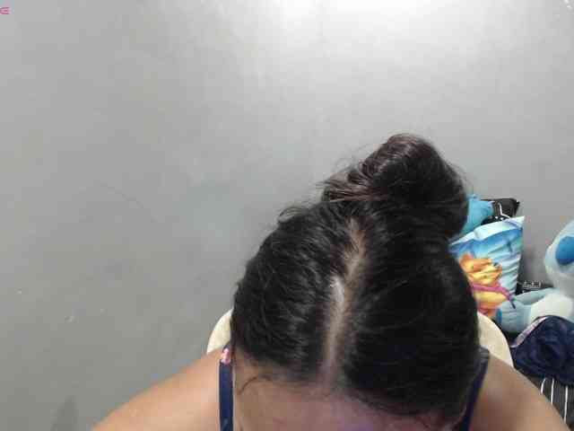 BubbleButtPinay webcam