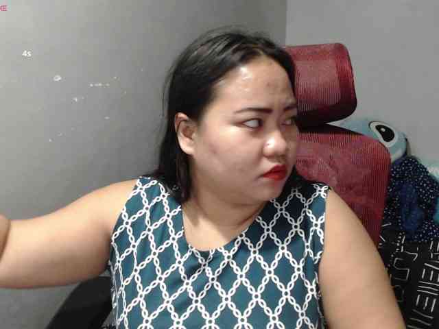 BubbleButtPinay webcam