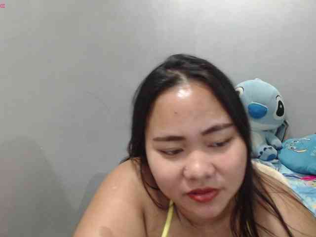 BubbleButtPinay webcam