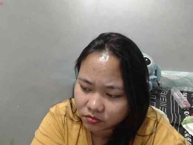 BubbleButtPinay webcam