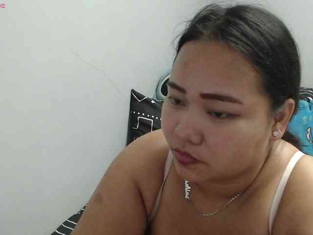 BubbleButtPinay webcam