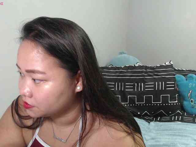 BubbleButtPinay webcam