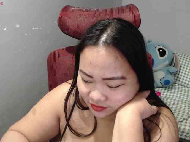 BubbleButtPinay webcam