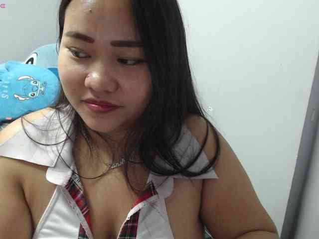 BubbleButtPinay webcam