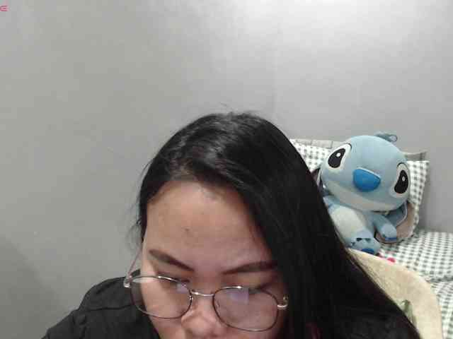 BubbleButtPinay webcam
