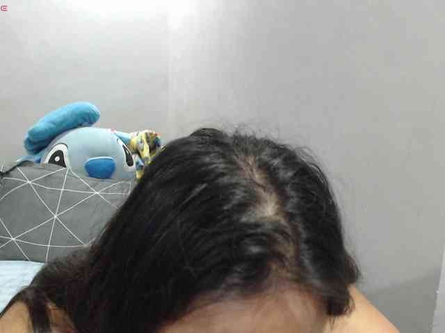 BubbleButtPinay webcam