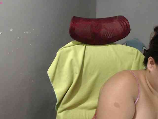 BubbleButtPinay webcam