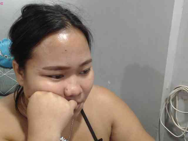 BubbleButtPinay webcam