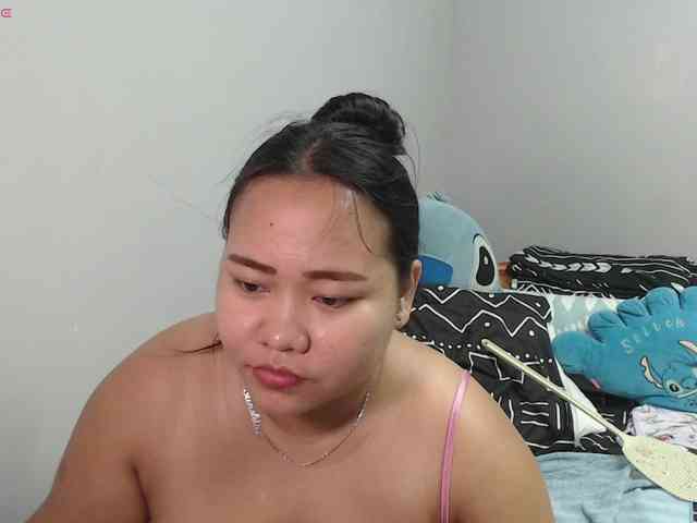 BubbleButtPinay webcam