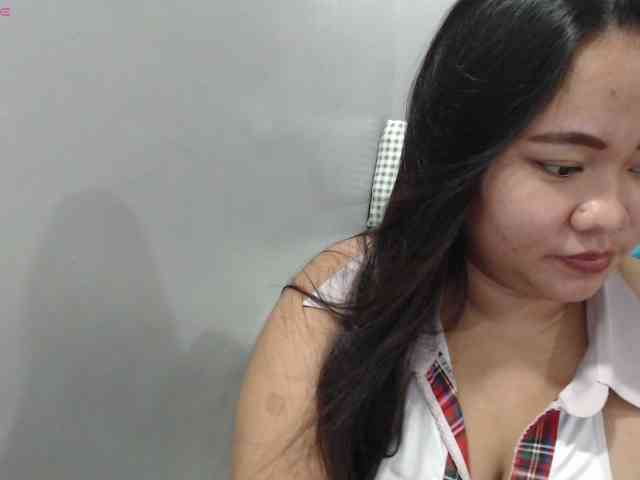 BubbleButtPinay webcam