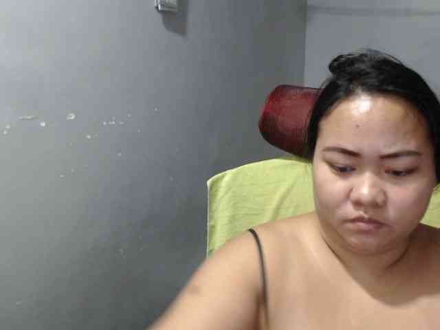 BubbleButtPinay webcam