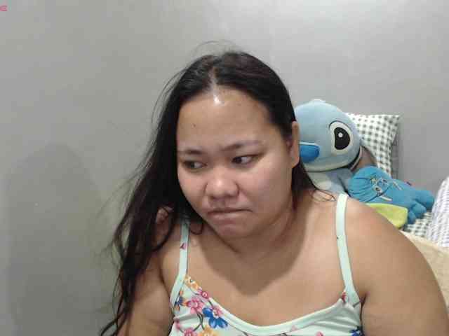 BubbleButtPinay webcam
